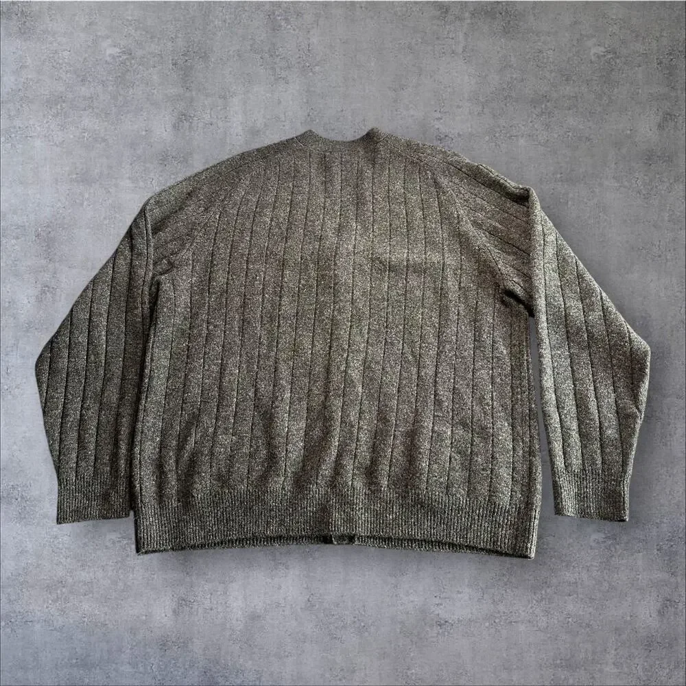 Club Room Men L 100% Wool Gray Knit Preppy V Neck Button Front Cardigan Sweater